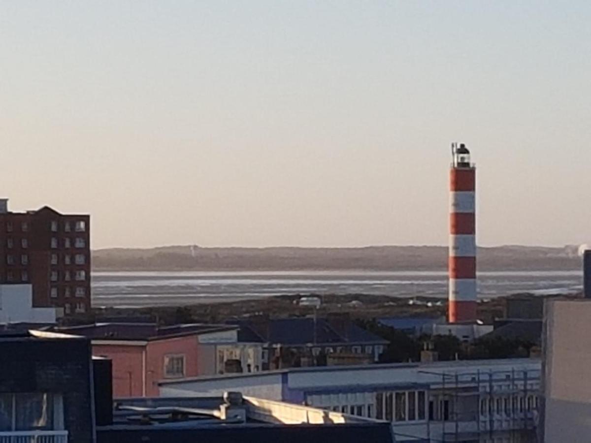 Berck: Front De Mer Avec Vue Sur La Plage Exterior foto